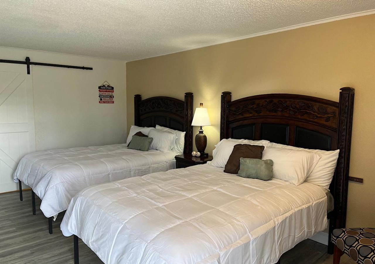 Ballparks Inn Branson Ngoại thất bức ảnh